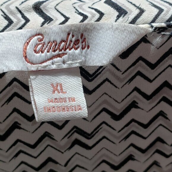 Candies White & Black Blouse - Picture 3 of 3